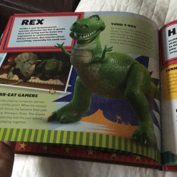 New toys story book - Picture 3 of 4